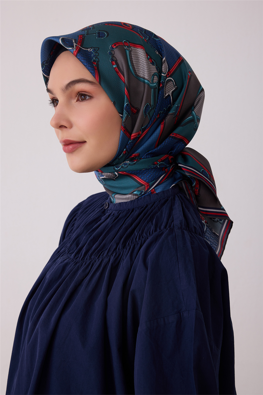 Belli 2026 - 2027 Sonbahar Kış Twill İpek Eşarp 4400D 04