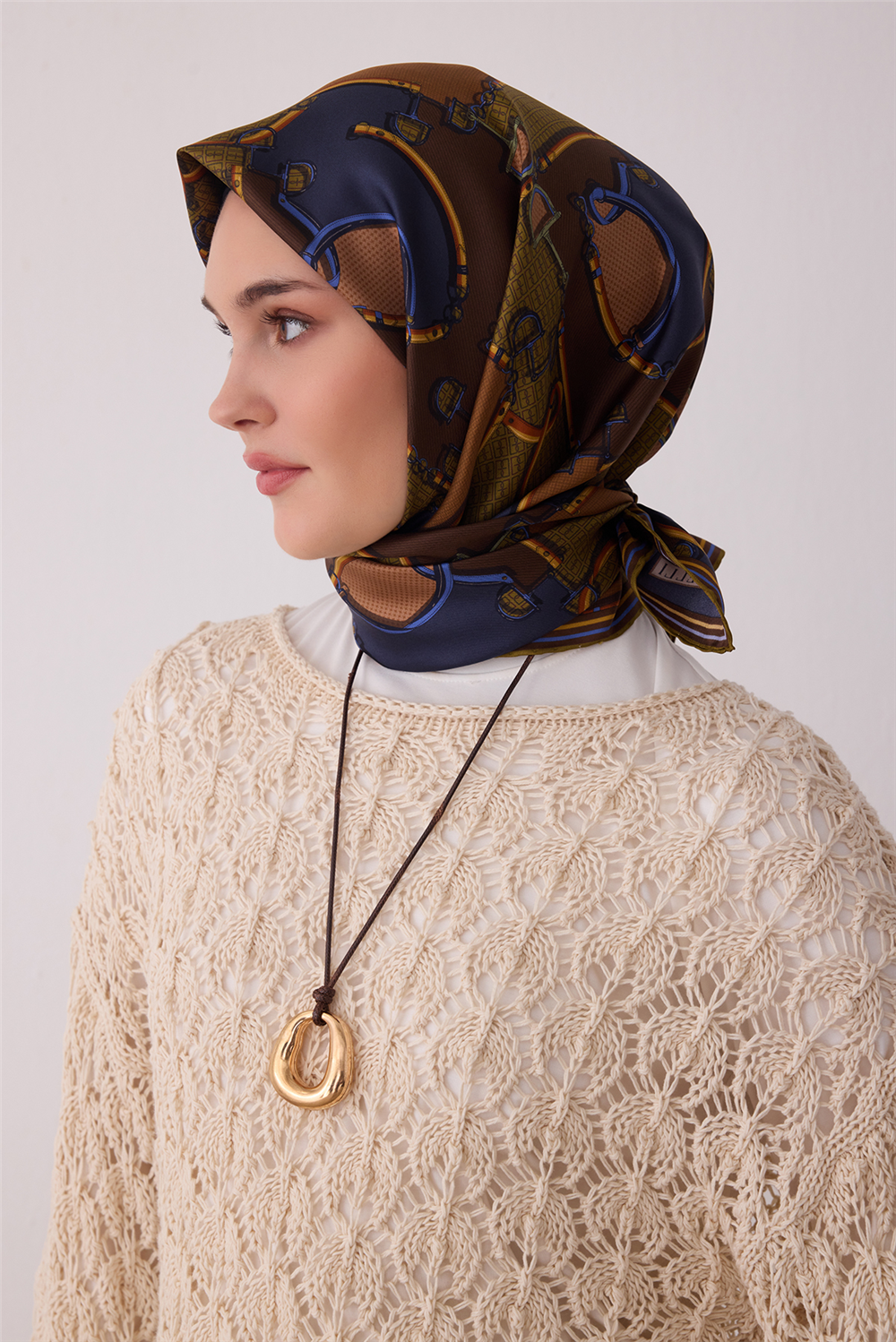 Belli 2026 - 2027 Sonbahar Kış Twill İpek Eşarp 4400D 81