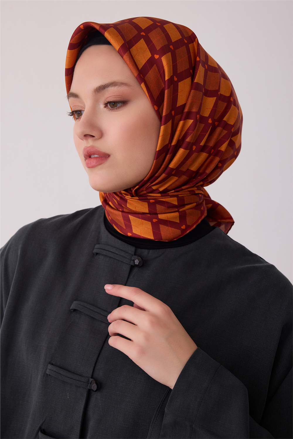 Belli 2026 - 2027 Sonbahar Kış Twill İpek Eşarp 4408D 83