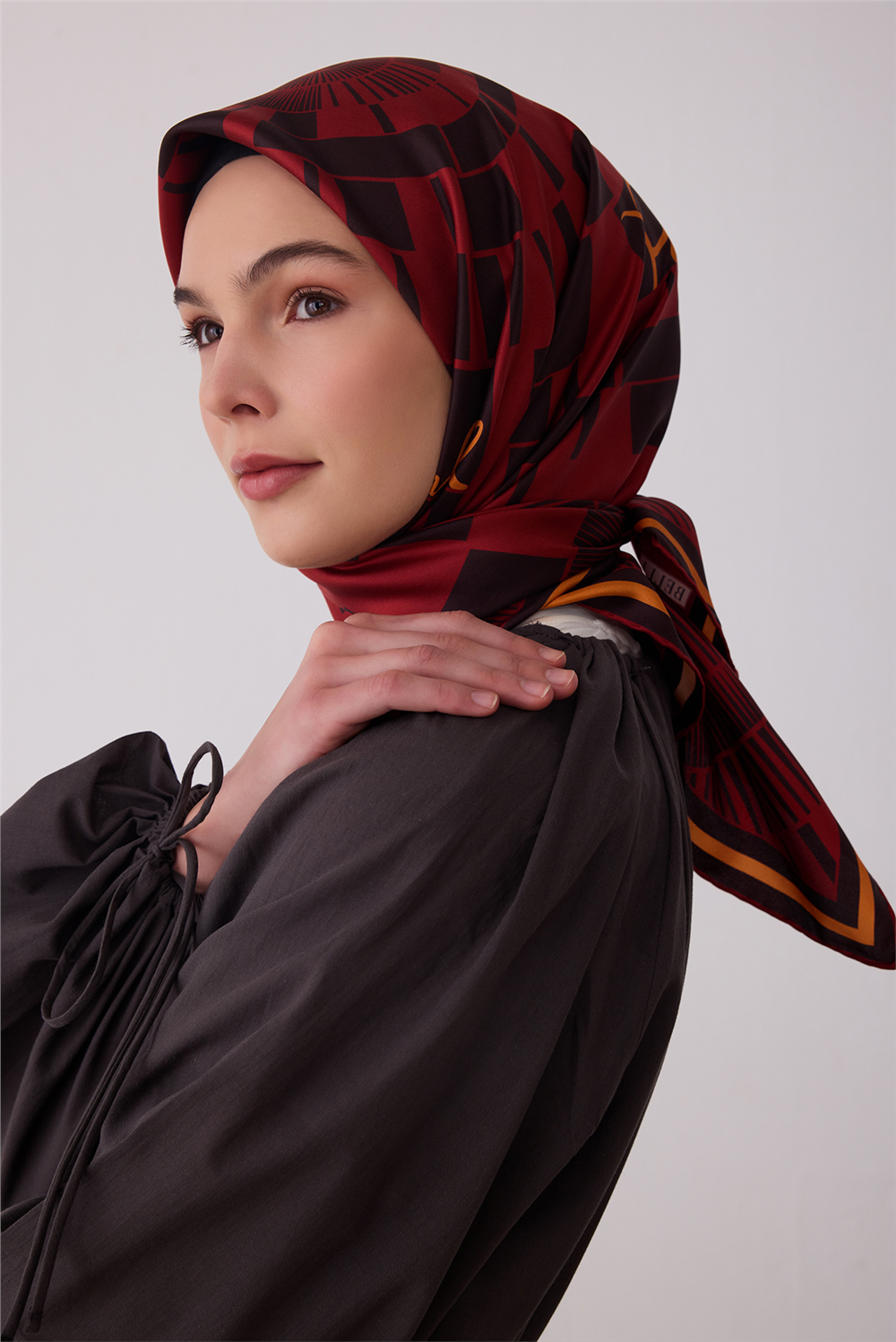 Belli 2026 - 2027 Sonbahar Kış Twill İpek Eşarp 4411D 82