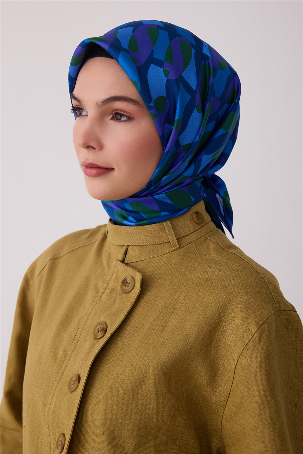 Belli 2026 - 2027 Sonbahar Kış Twill İpek Eşarp 4420D 51
