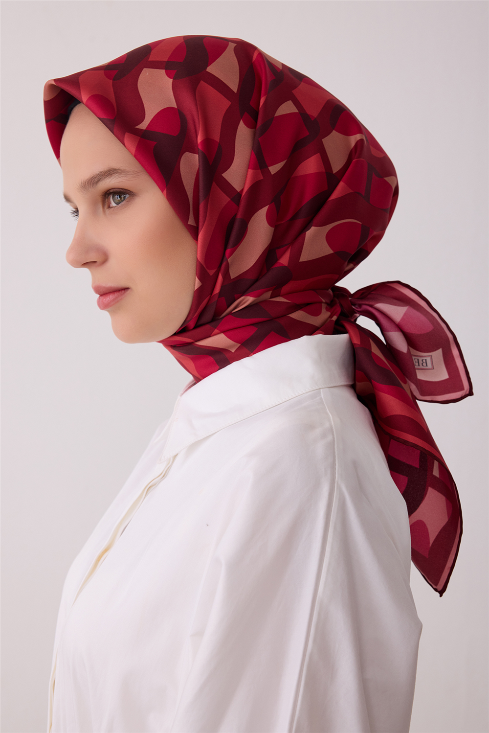 Belli 2026 - 2027 Sonbahar Kış Twill İpek Eşarp 4420D 81