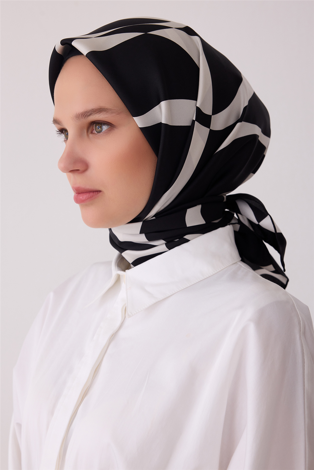 Belli 2026 - 2027 Sonbahar Kış Twill İpek Eşarp 4429D 42
