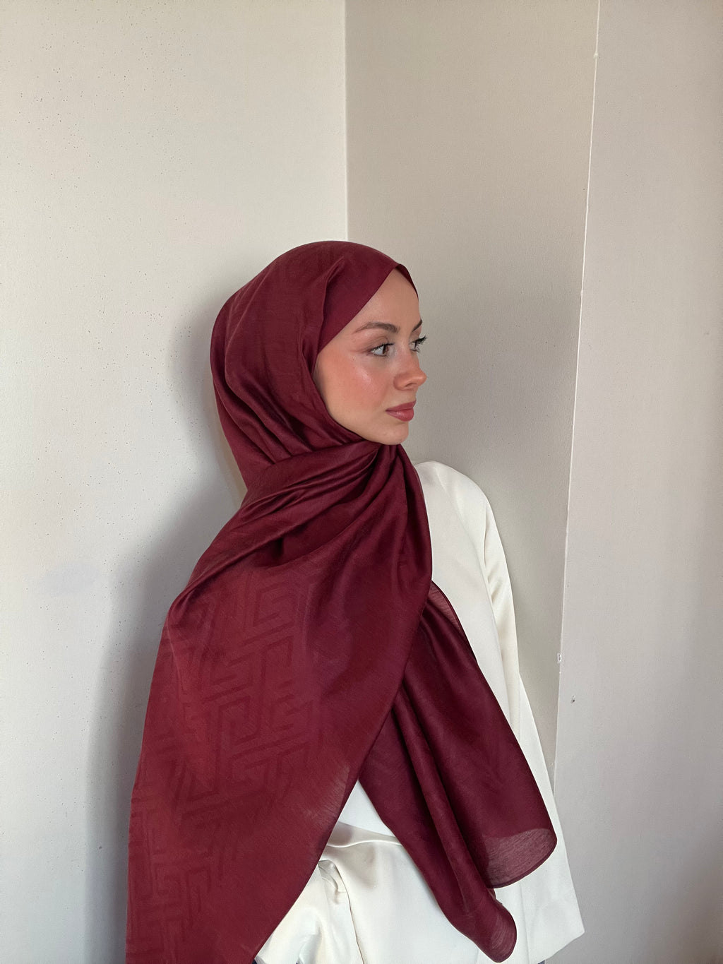 Akel Asetat Labirent Şal Bordo