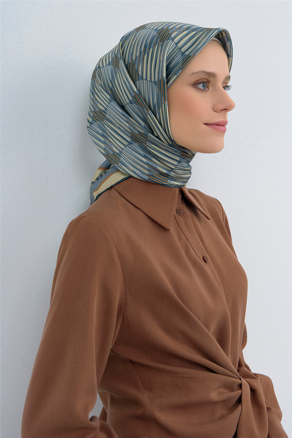 Armine 2026 İlkbahar Yaz Saf İpek Sura Eşarp 9533D 84