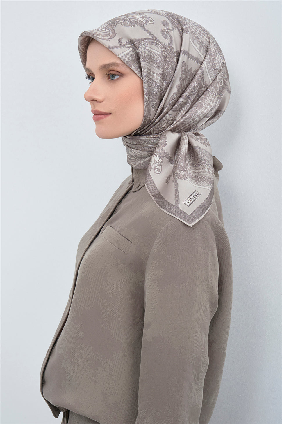 Armine 2026 İlkbahar Yaz Saf İpek Sura Eşarp 9537D 81