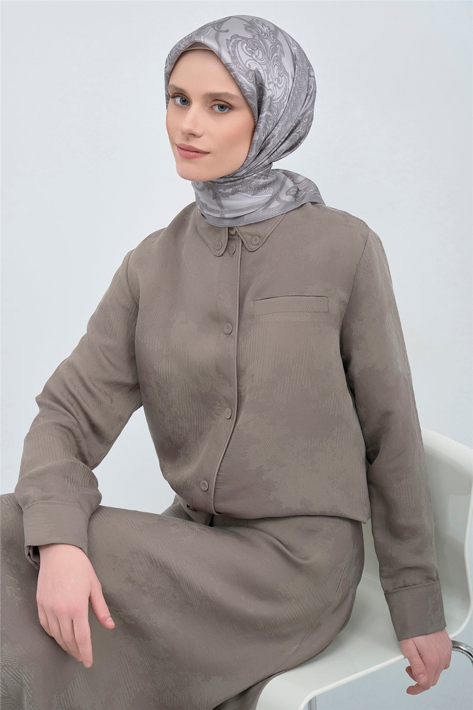 Armine 2026 İlkbahar Yaz Saf İpek Sura Eşarp 9537D 81
