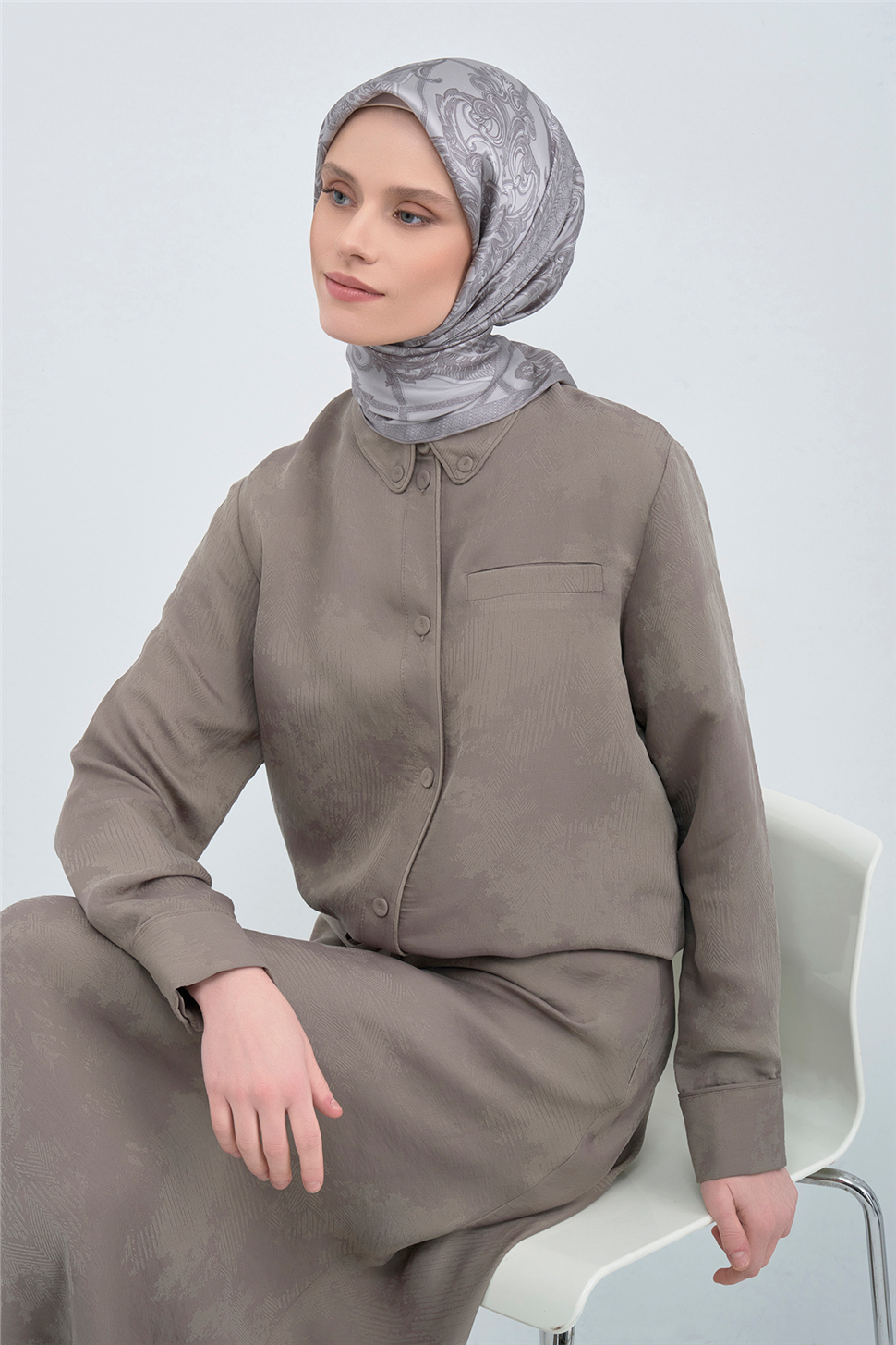 Armine 2026 İlkbahar Yaz Saf İpek Sura Eşarp 9537D 81
