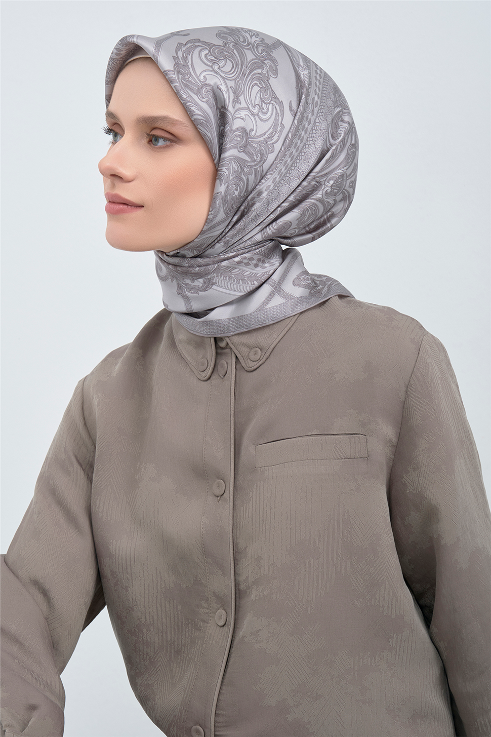 Armine 2026 İlkbahar Yaz Saf İpek Sura Eşarp 9537D 81
