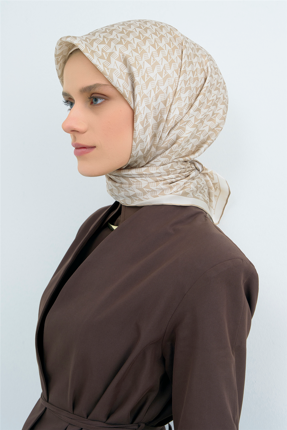 Armine 2026 İlkbahar Yaz Saf İpek Sura Eşarp 9556D 80